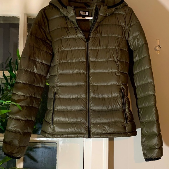 Aritzia Parklife lightweight puffer down jacket - Picture 1 of 8